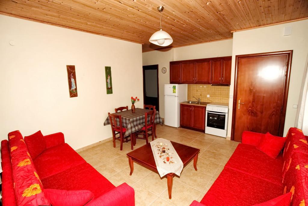 Traditional Apartments Tsikrikonis Mirtofiton Luaran gambar