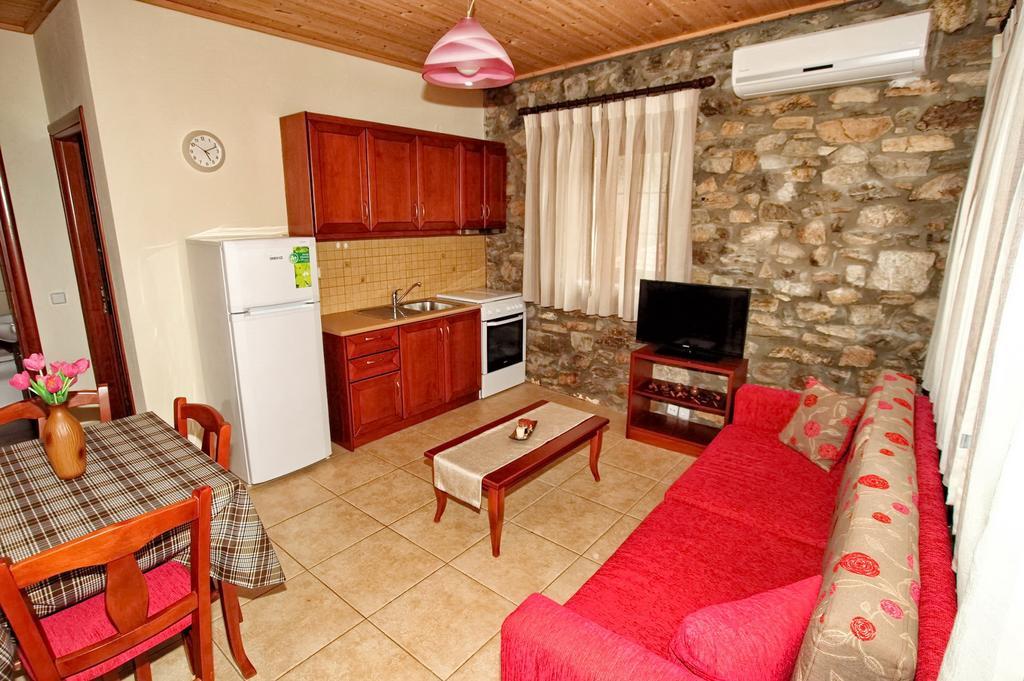 Traditional Apartments Tsikrikonis Mirtofiton Luaran gambar