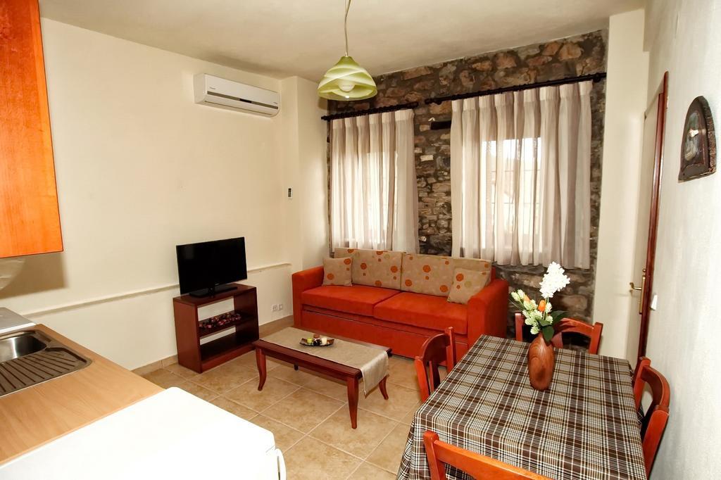 Traditional Apartments Tsikrikonis Mirtofiton Luaran gambar